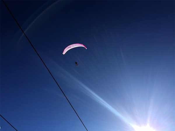 Paragliding i L2A. 